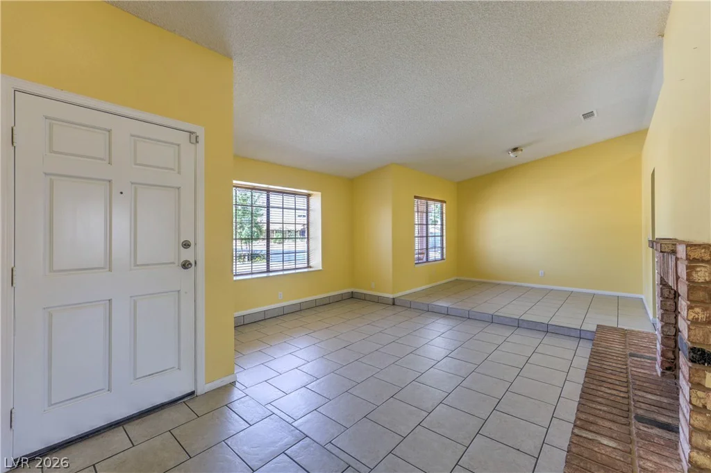 6105 Sadler, Las Vegas, NV 89130