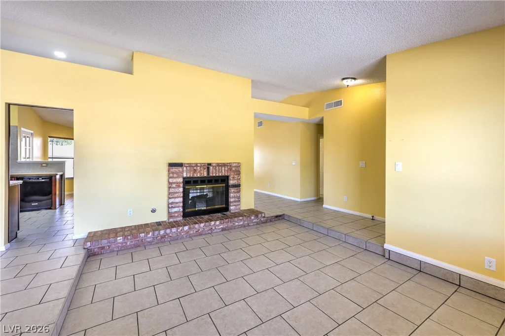 6105 Sadler, Las Vegas, NV 89130