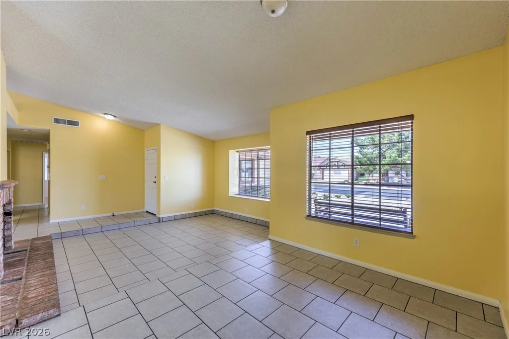 6105 Sadler, Las Vegas, NV 89130