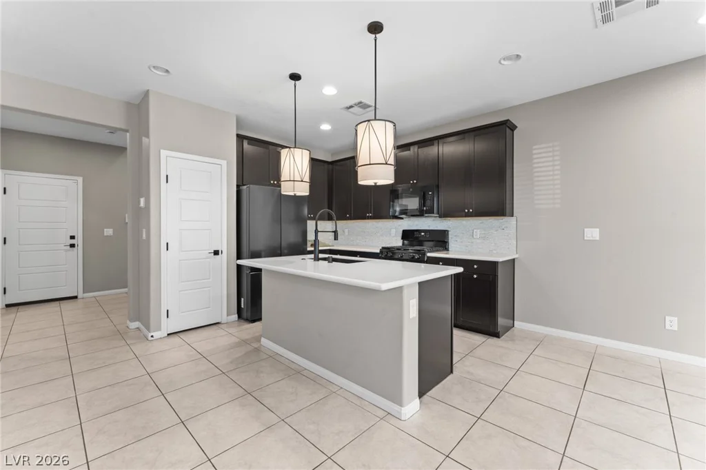 1945 Rini Ridge, North Las Vegas, NV 89031