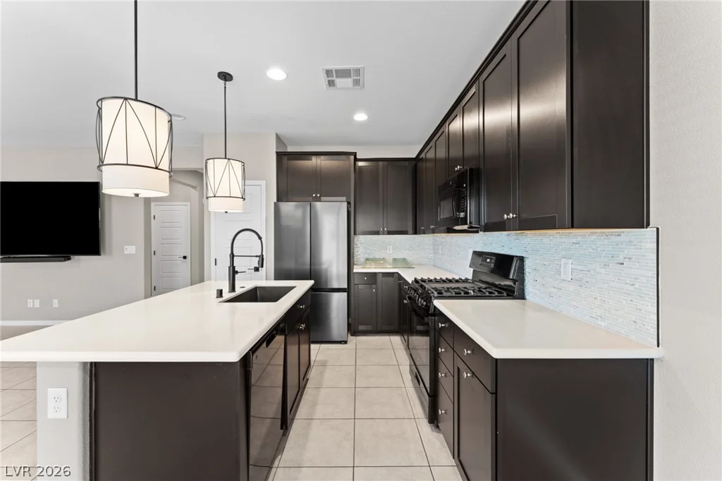 1945 Rini Ridge, North Las Vegas, NV 89031