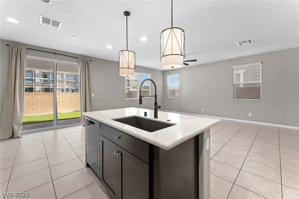 1945 Rini Ridge, North Las Vegas, NV 89031