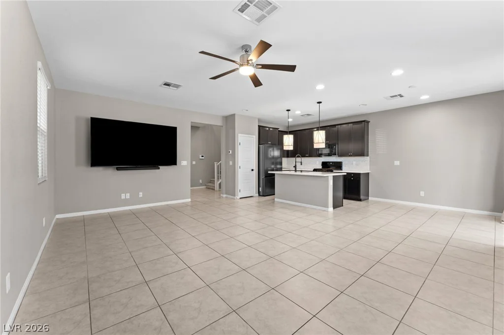 1945 Rini Ridge, North Las Vegas, NV 89031