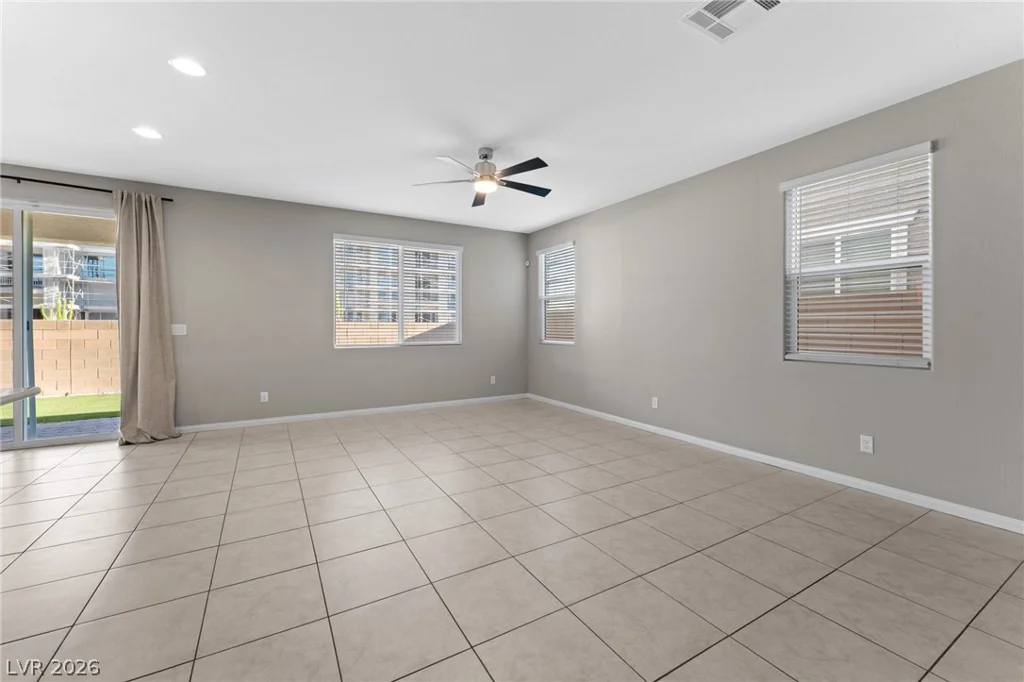 1945 Rini Ridge, North Las Vegas, NV 89031