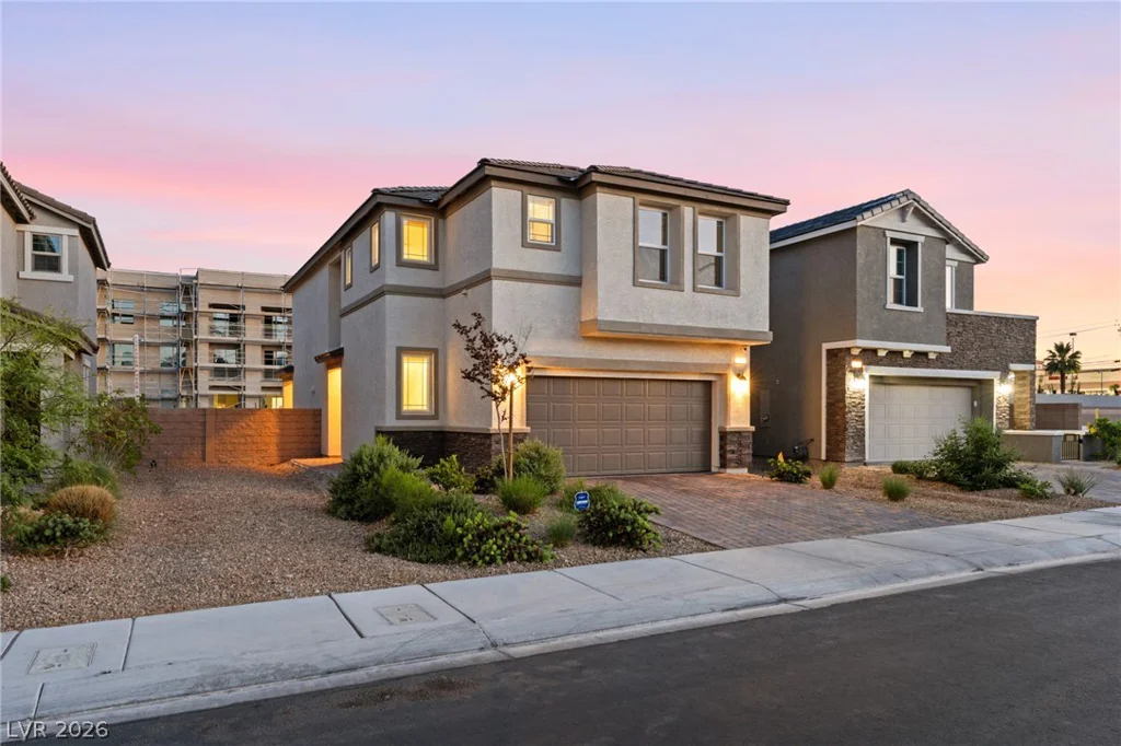 1945 Rini Ridge, North Las Vegas, NV 89031