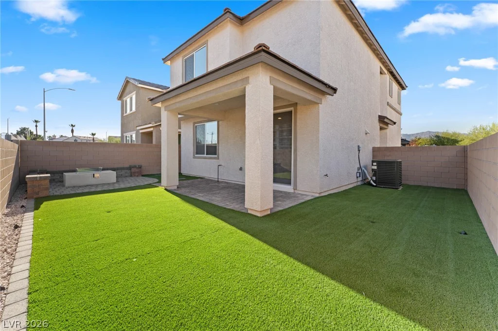1945 Rini Ridge, North Las Vegas, NV 89031