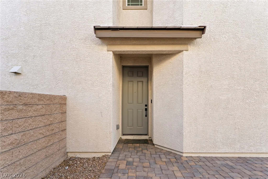 1945 Rini Ridge, North Las Vegas, NV 89031