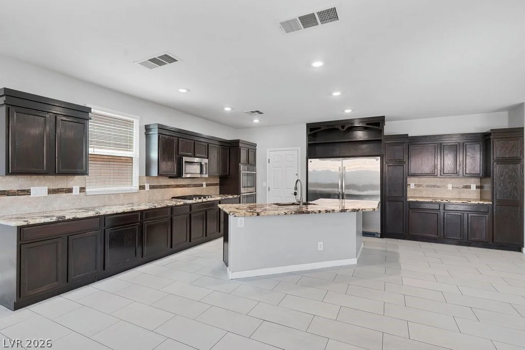 10336 Hawk Ravine, Las Vegas, NV 89178