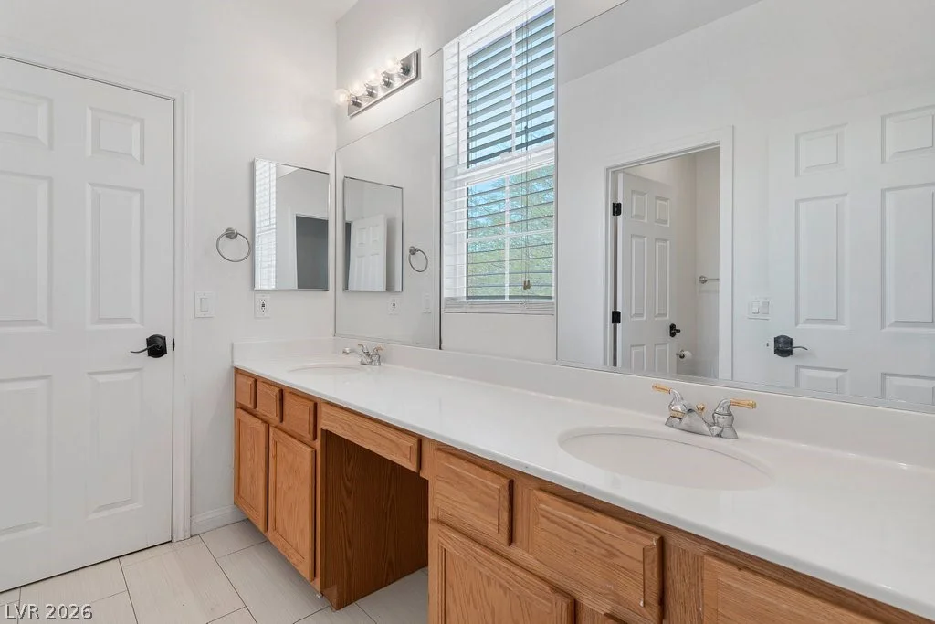 10336 Hawk Ravine, Las Vegas, NV 89178