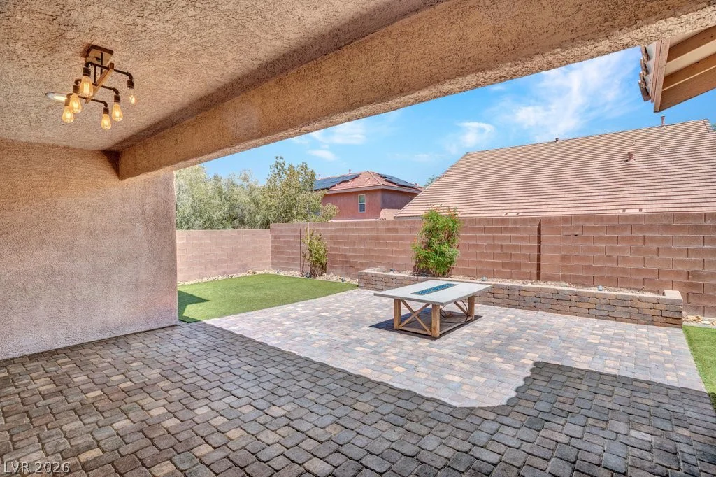 10336 Hawk Ravine, Las Vegas, NV 89178