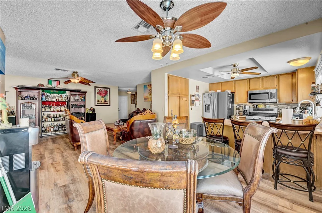 5614 Grossmont, Las Vegas, NV 89110