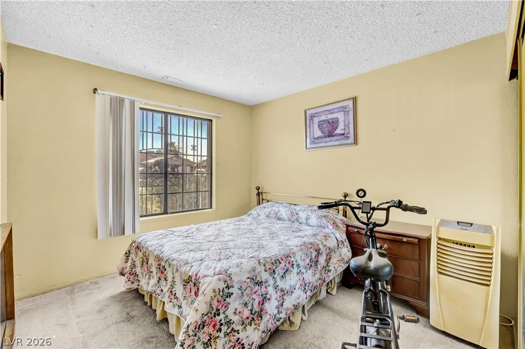 5614 Grossmont, Las Vegas, NV 89110