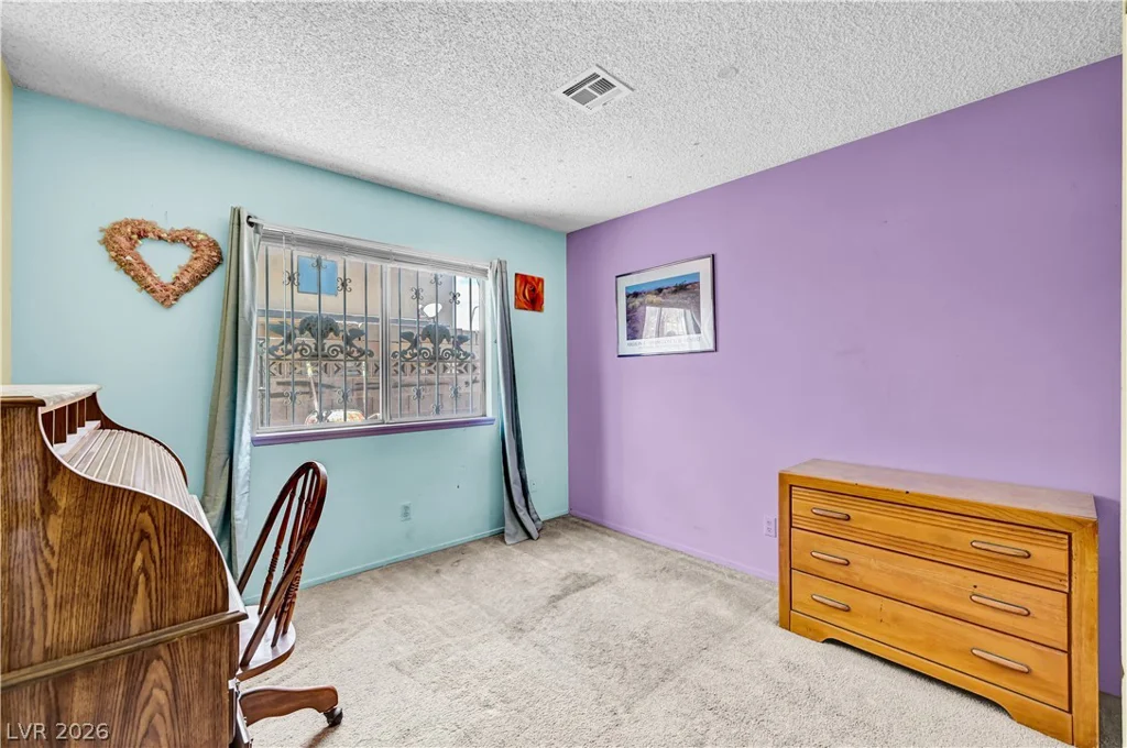 5614 Grossmont, Las Vegas, NV 89110