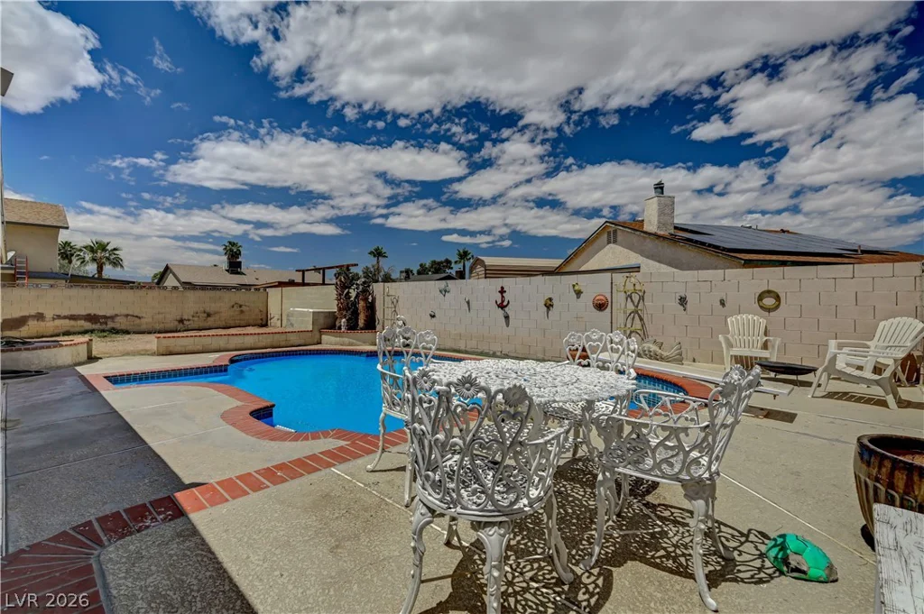 5614 Grossmont, Las Vegas, NV 89110