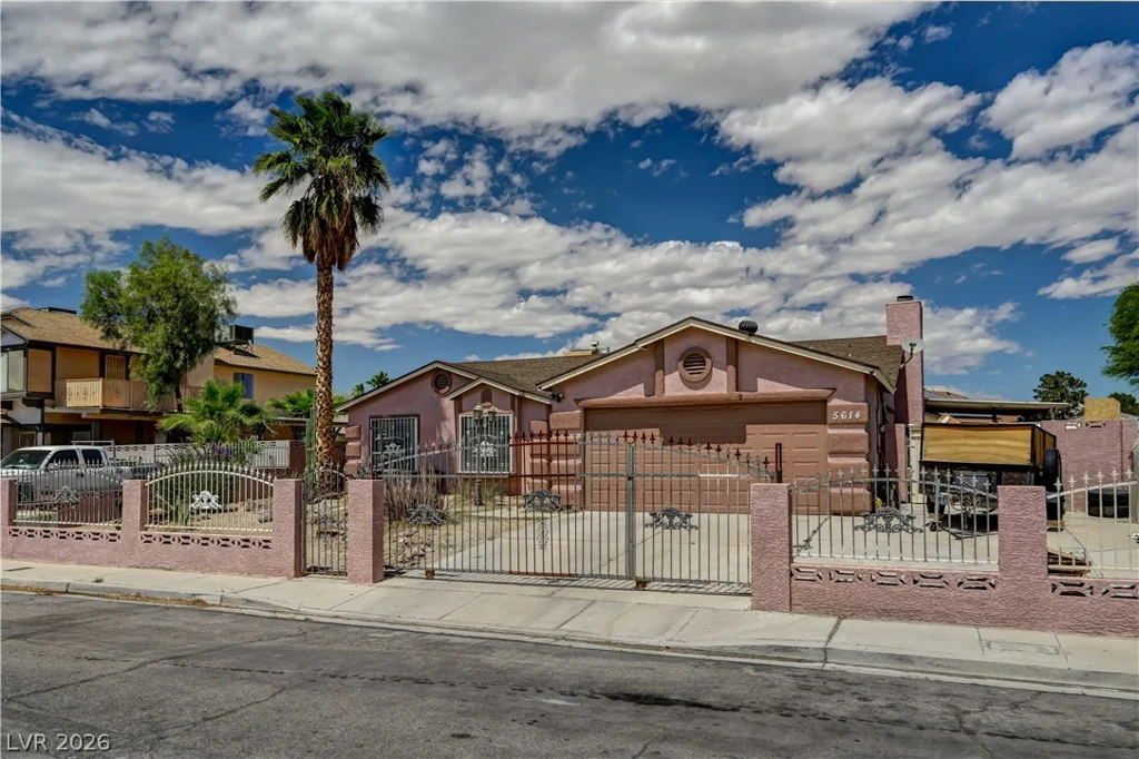 5614 Grossmont, Las Vegas, NV 89110