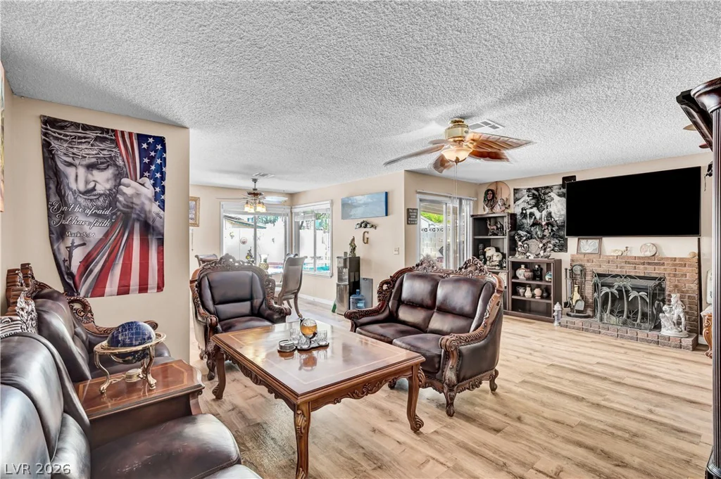 5614 Grossmont, Las Vegas, NV 89110