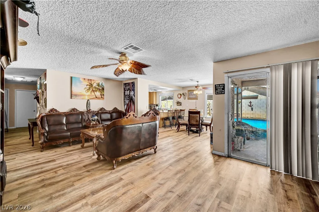 5614 Grossmont, Las Vegas, NV 89110
