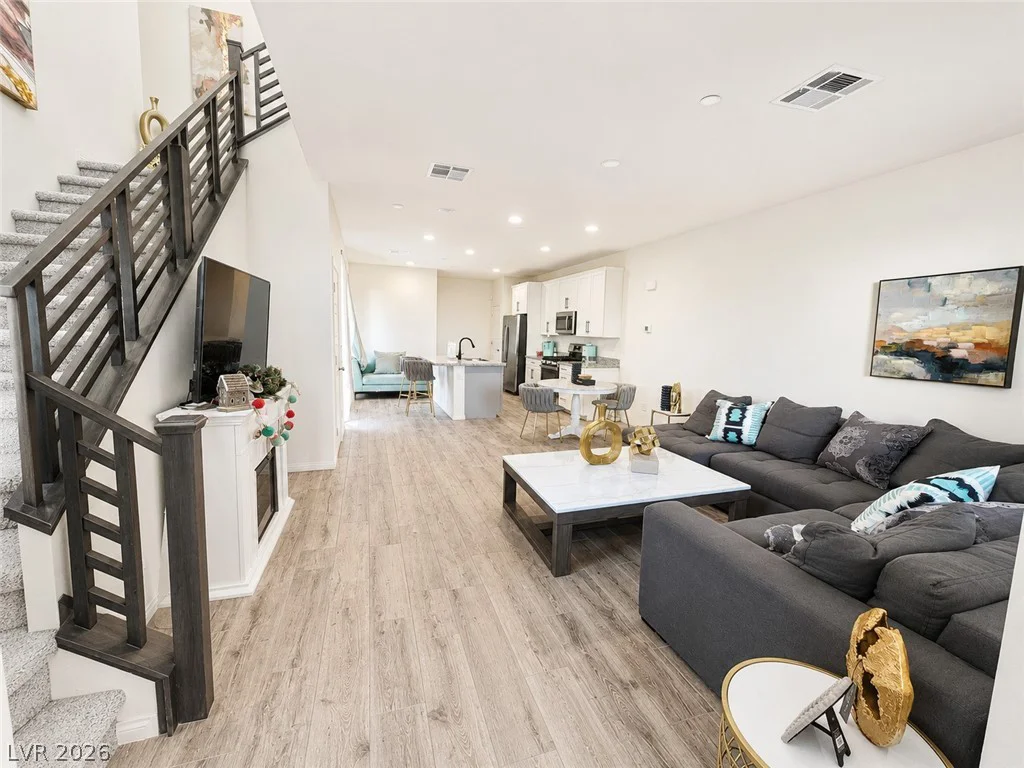 4526 Cloudrest Peak, North Las Vegas, NV 89031