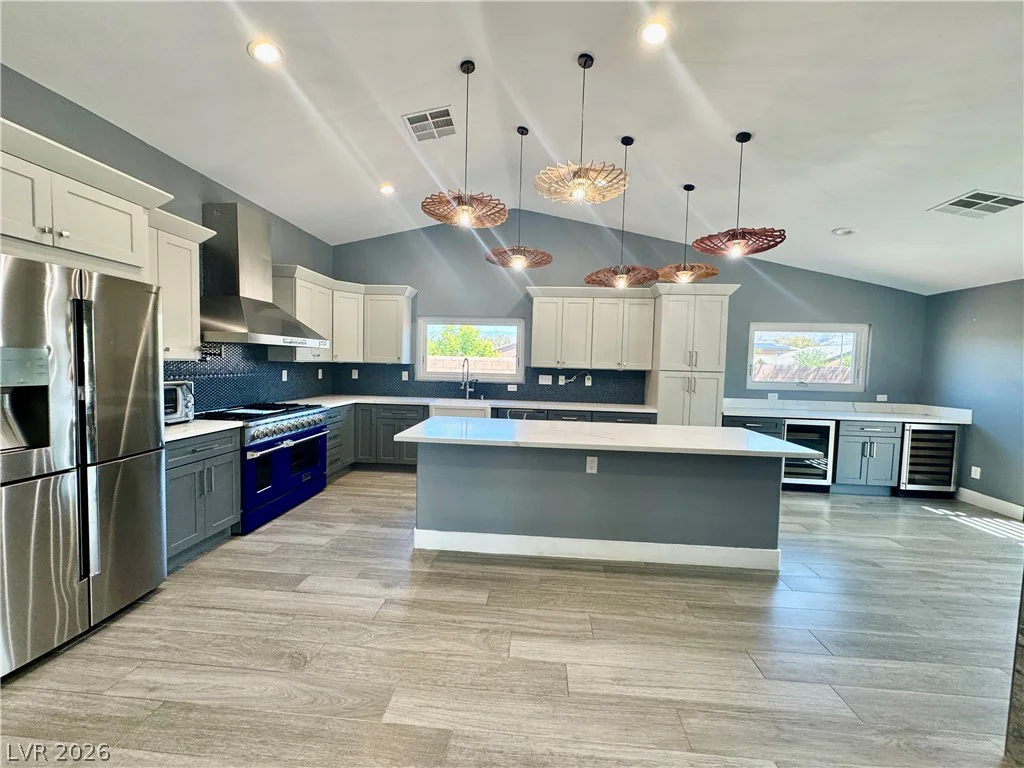 8740 Cave Junction, Las Vegas, NV 89131