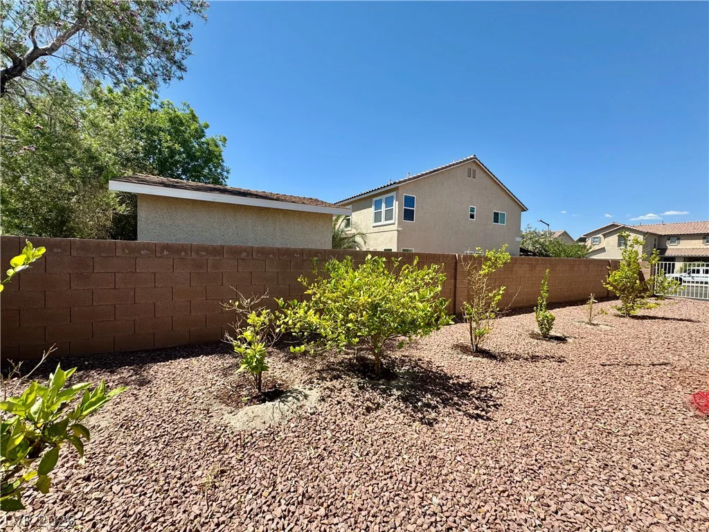8740 Cave Junction, Las Vegas, NV 89131