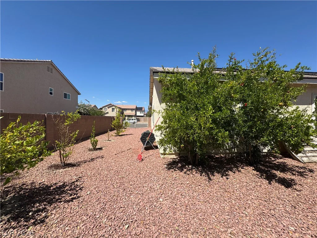 8740 Cave Junction, Las Vegas, NV 89131