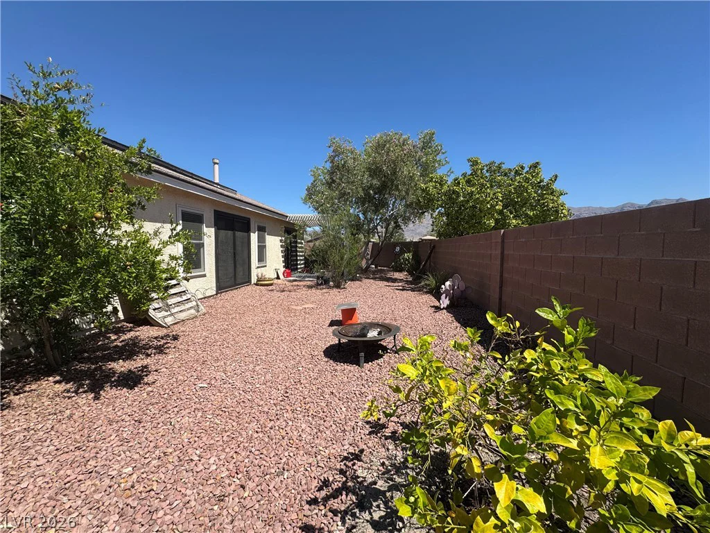 8740 Cave Junction, Las Vegas, NV 89131
