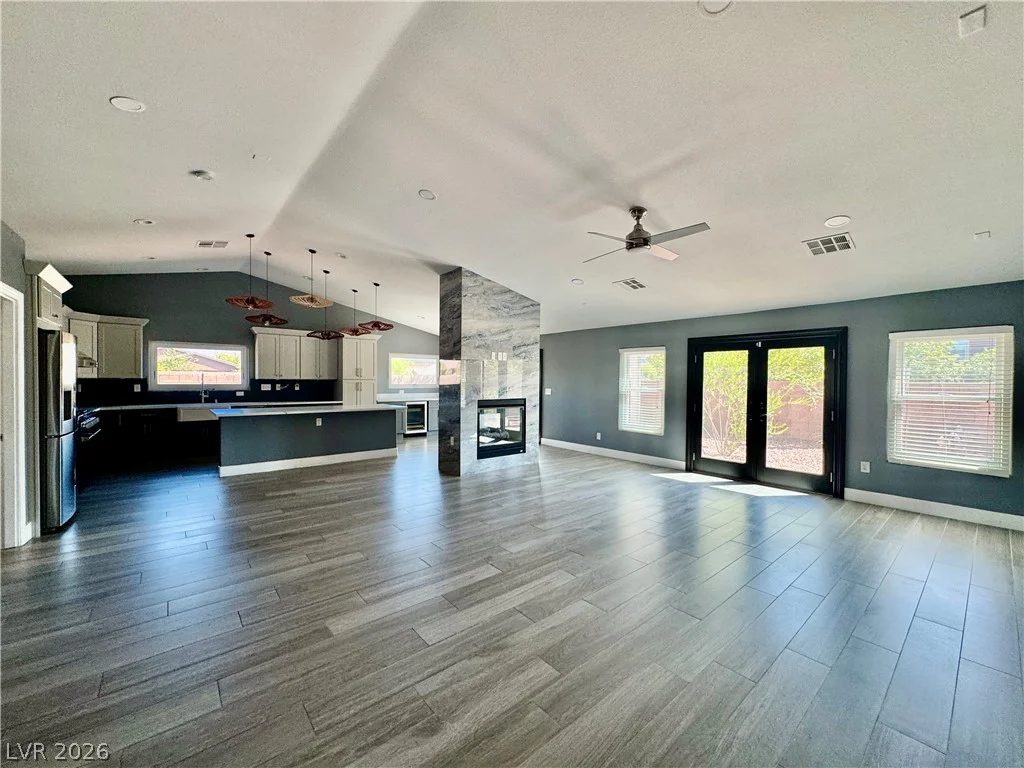 8740 Cave Junction, Las Vegas, NV 89131