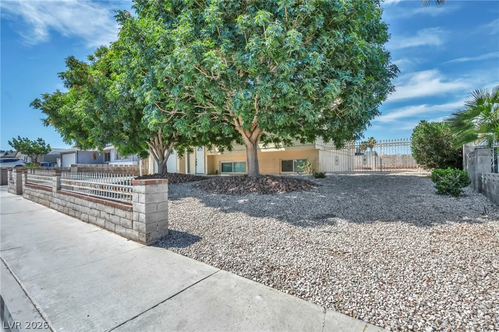 4442 El Cebra, Las Vegas, NV 89121