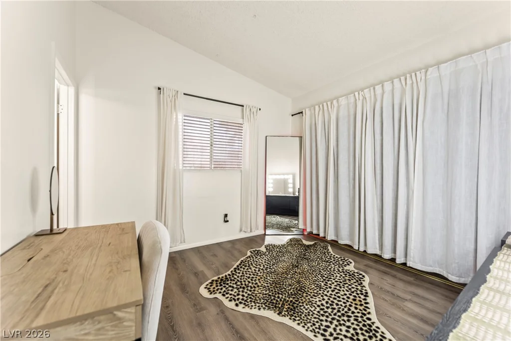 4247 Rollingstone, Las Vegas, NV 89103