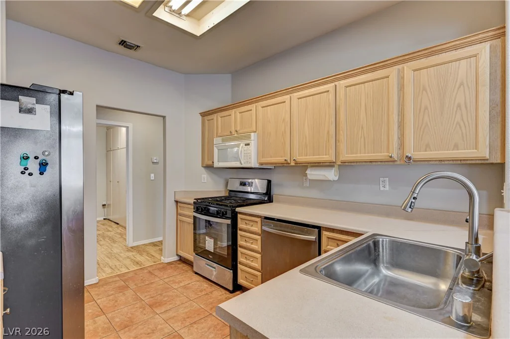 2621 Lotus Hill, Las Vegas, NV 89134