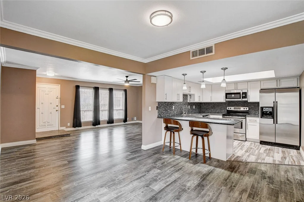3768 Pilgrim, Las Vegas, NV 89121