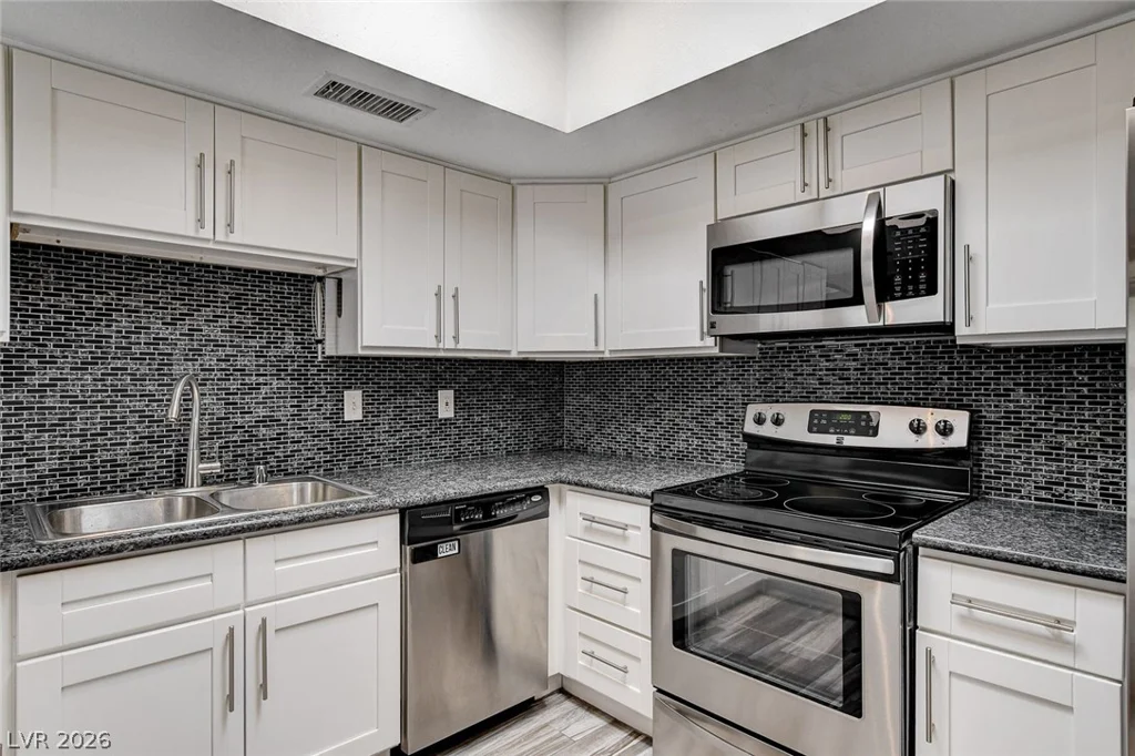 3768 Pilgrim, Las Vegas, NV 89121