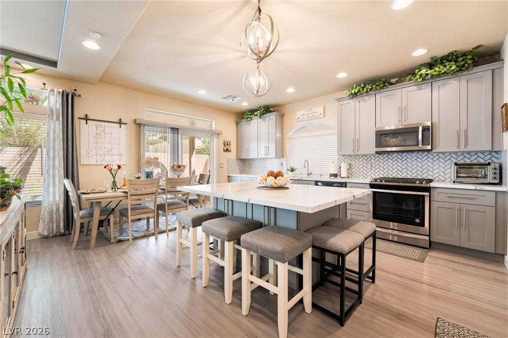 6028 Thistle Meadow, Las Vegas, NV 89139