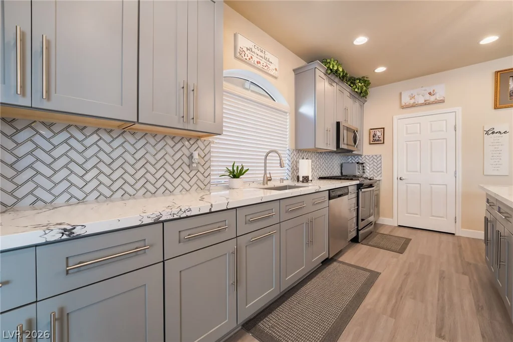 6028 Thistle Meadow, Las Vegas, NV 89139