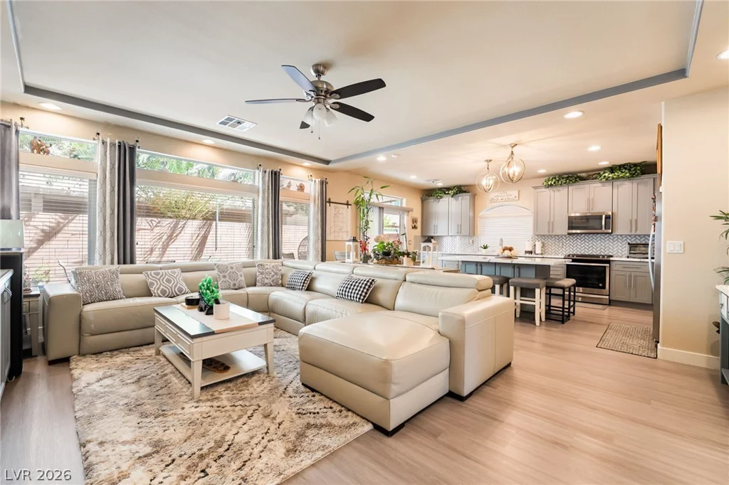 6028 Thistle Meadow, Las Vegas, NV 89139