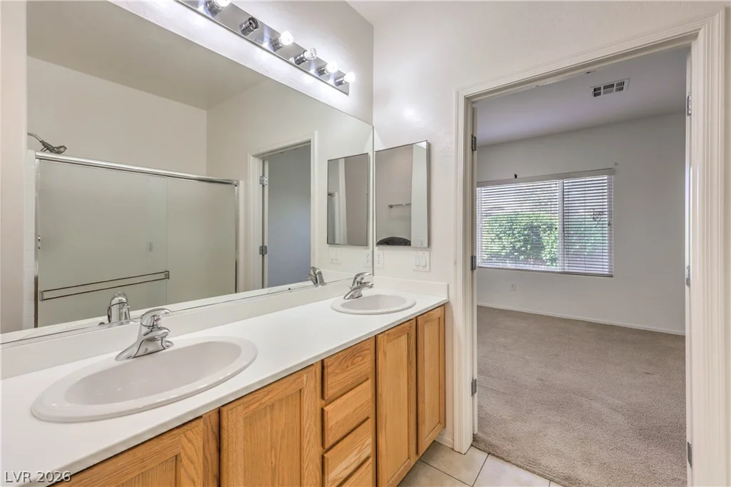 7825 Wading Bird, North Las Vegas, NV 89084