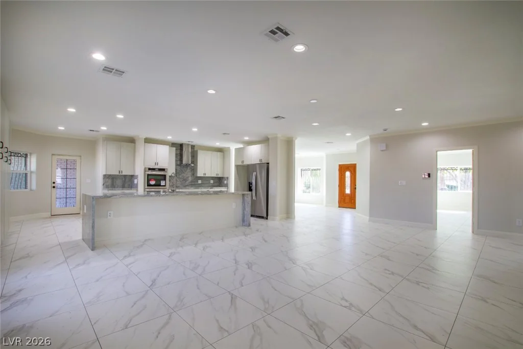 60 Levi, Las Vegas, NV 89183