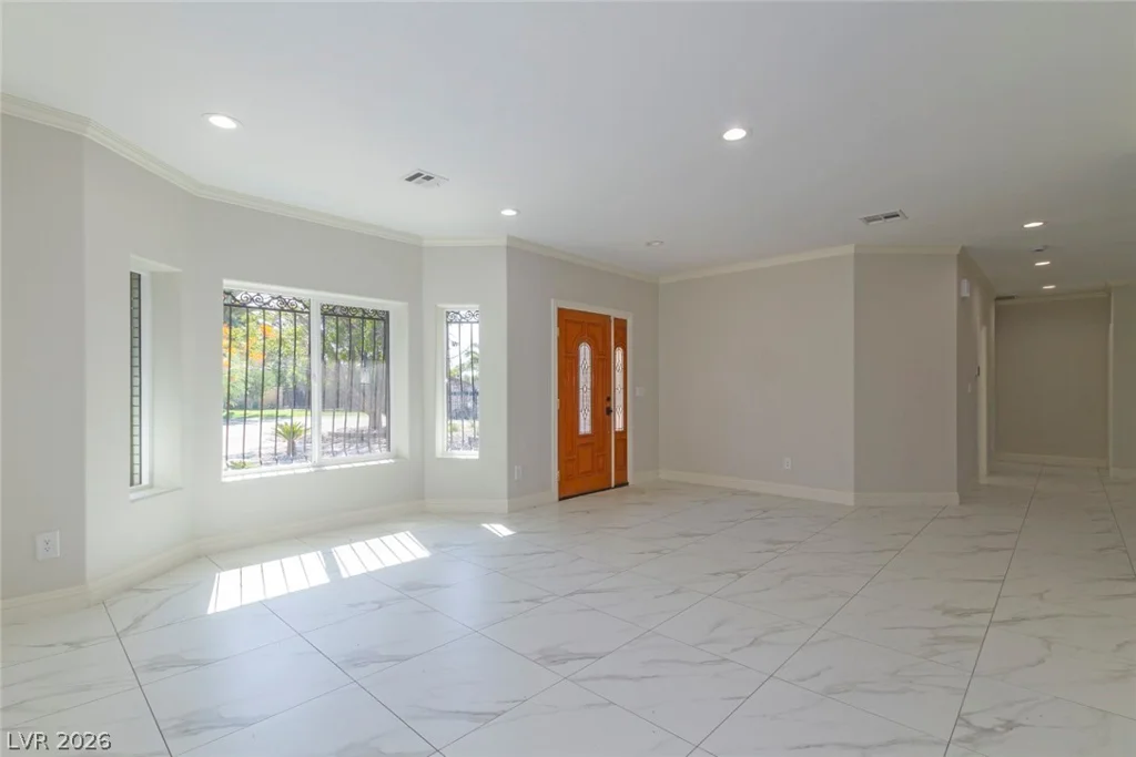 60 Levi, Las Vegas, NV 89183