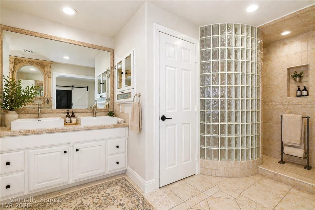 60 Levi, Las Vegas, NV 89183