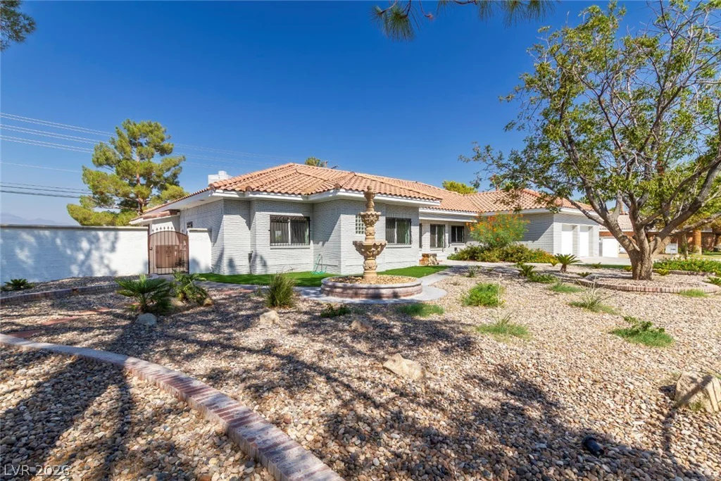 60 Levi, Las Vegas, NV 89183