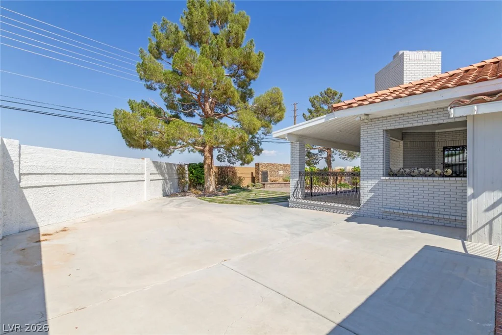 60 Levi, Las Vegas, NV 89183
