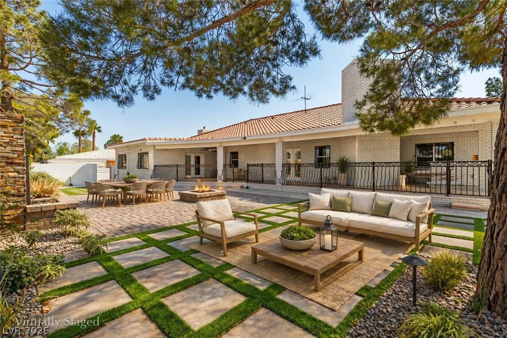 60 Levi, Las Vegas, NV 89183