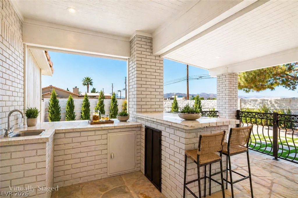 60 Levi, Las Vegas, NV 89183