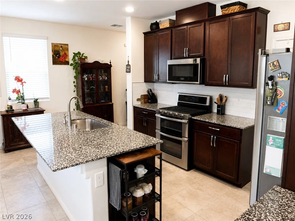 7014 Wildhorse Creek, North Las Vegas, NV 89086