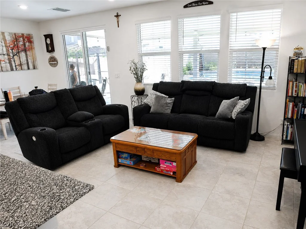 7014 Wildhorse Creek, North Las Vegas, NV 89086