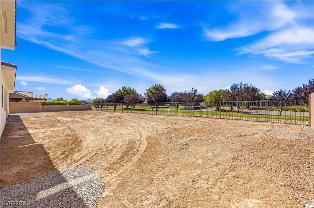 4700 Parkwood, Pahrump, NV 89061