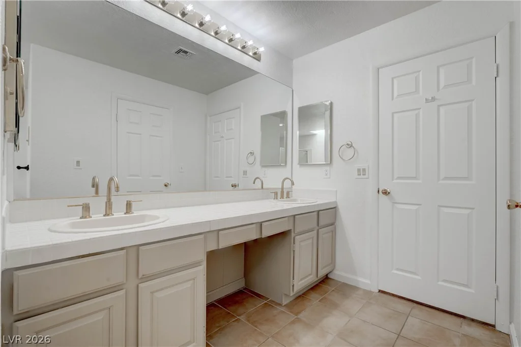 3238 Brookfield, Las Vegas, NV 89120