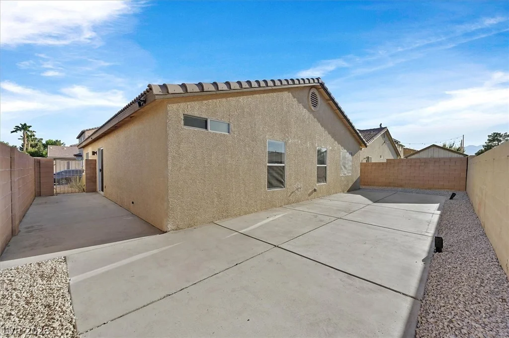 5128 El Pescador, Las Vegas, NV 89108