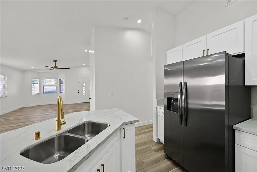 5128 El Pescador, Las Vegas, NV 89108