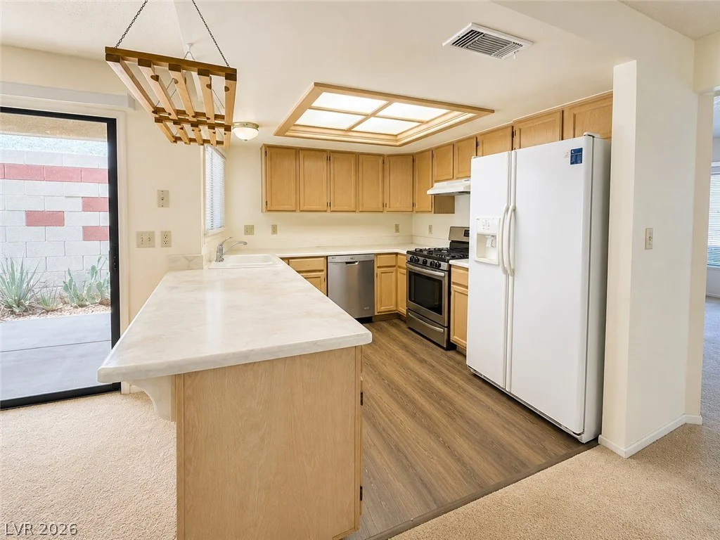 6353 Formula, Las Vegas, NV 89146